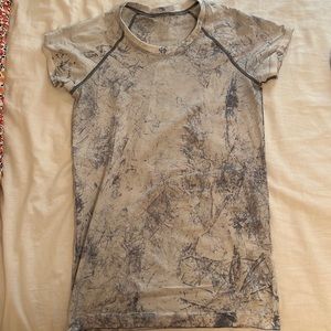 Lululemon swiftly tech short sleeve